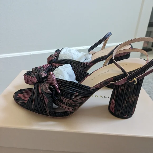 Loeffler Randall Camellia size 8 - Picture 4 of 5